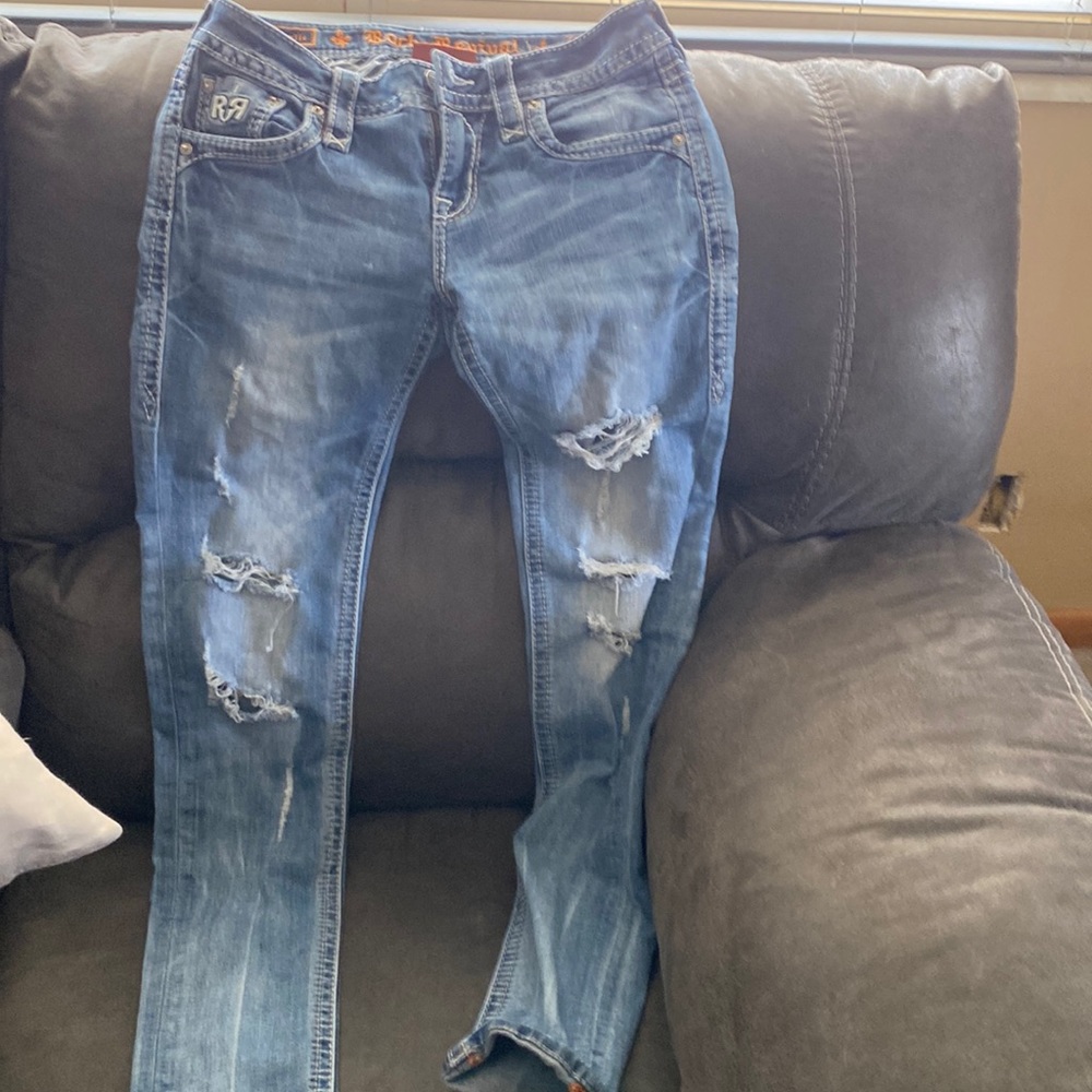 Rock revival skinny jeans. “Joyelle” size 26 waist